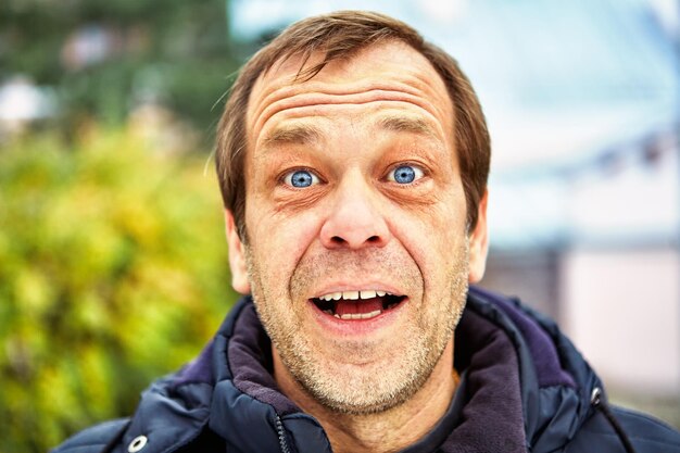 Foto close-up portret van een man met een masker