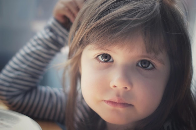 Close-up portret van een schattig meisje