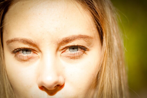 Foto close-up portret van een vrouw