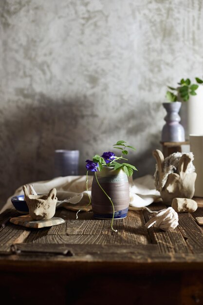 Photo close-up of potted plant on table