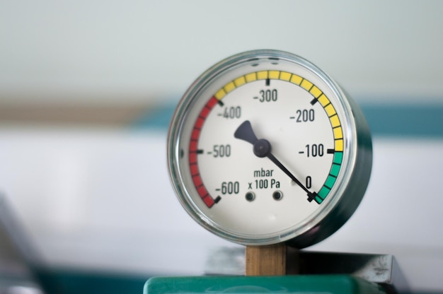 Photo close-up of pressure gauge