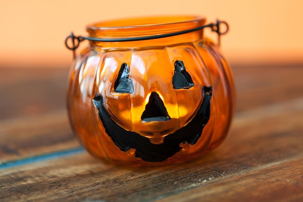 Foto prossimo piano di una zucca sul tavolo