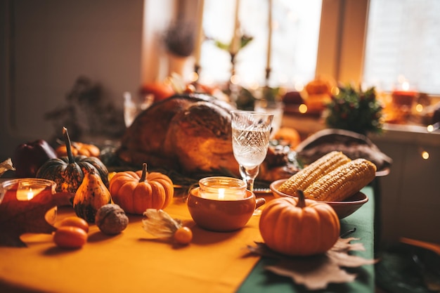 Photo close-up of pumpkins on table at home