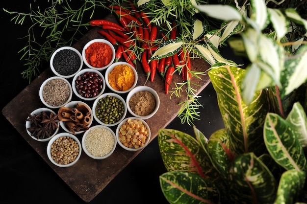 Photo close-up of red chili peppers on table