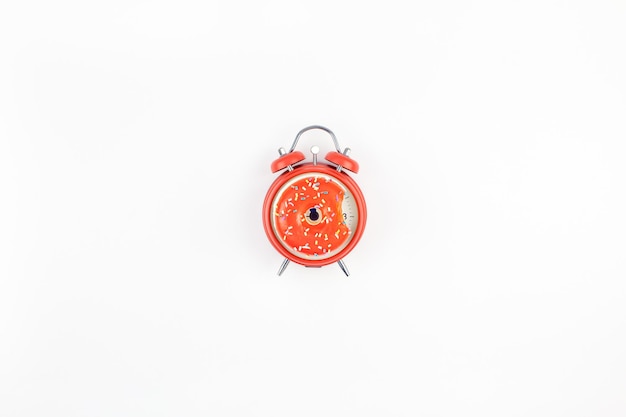 Photo close-up of red umbrella against white background