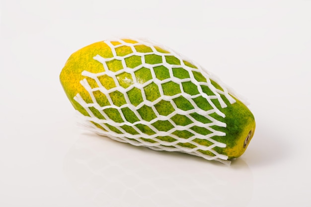 Крупный план спелой папайи, вид на внутреннюю часть сладких тропических фруктов папайи