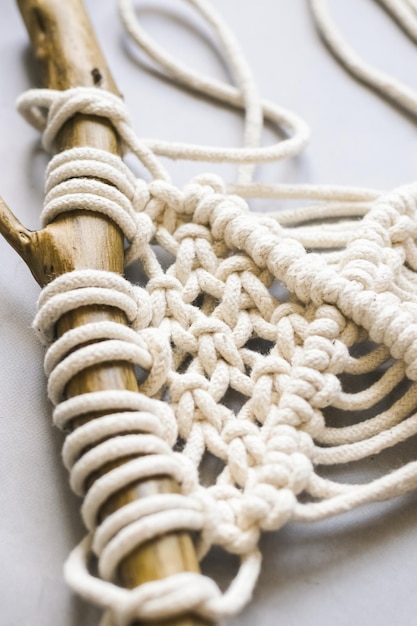 Photo close-up of rope tied on boat