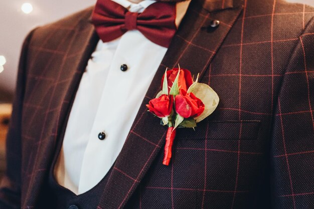 Photo close-up of rose against red roses