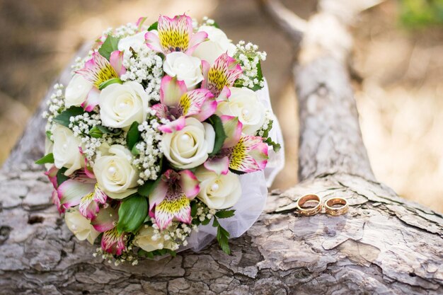 Foto close-up di un bouquet di rose