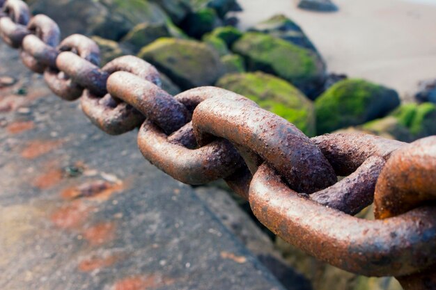 Photo close-up of rusty chain