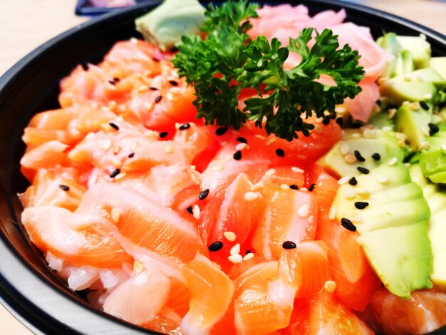 Photo close-up of salad in plate