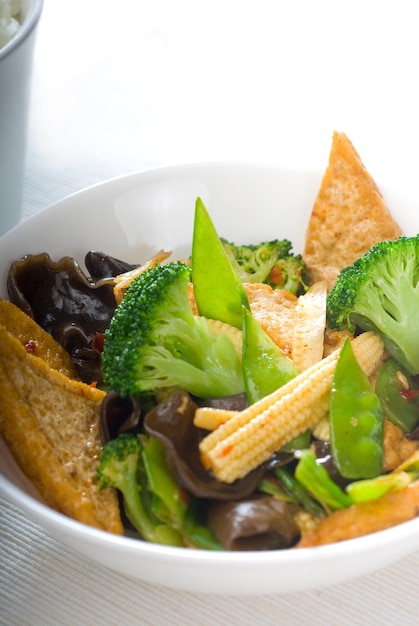 Close-up of salad with corn and broccoli in bowl