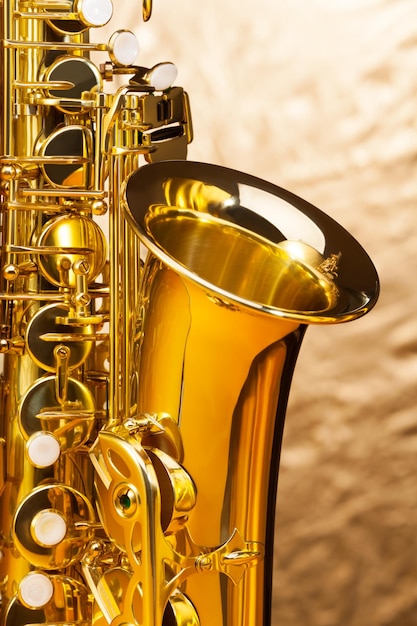 Photo close-up of saxophone