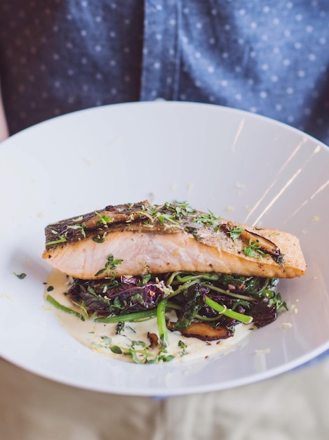 Photo close-up of seafood in plate