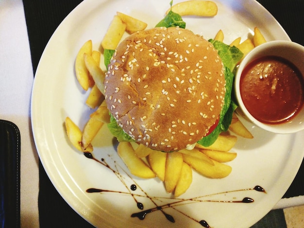 Photo close-up of served food