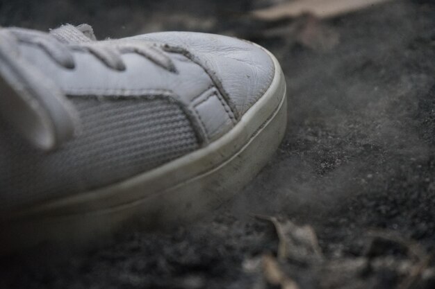 Photo close-up of shoes on ground