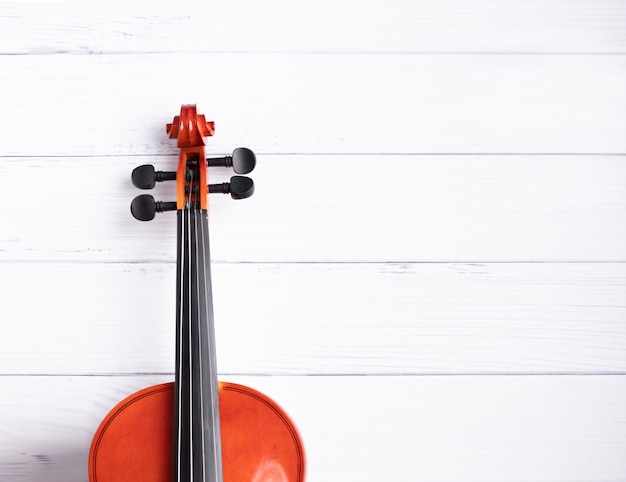 Foto orchestra di violino sparata primo piano strumentale