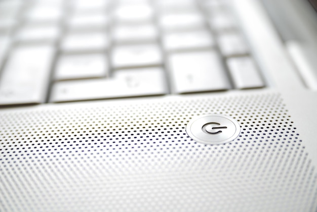 Photo close-up of a silver laptop