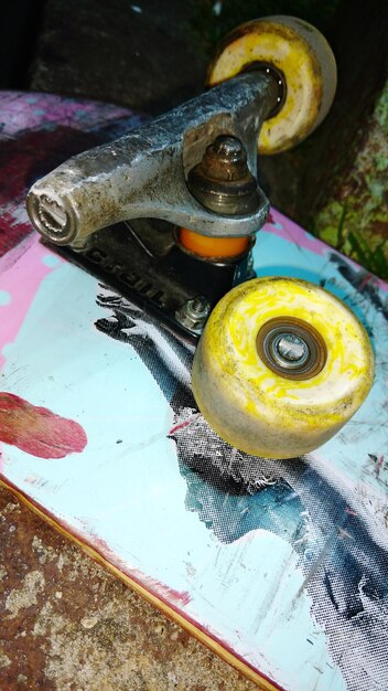 Foto close-up di uno skateboard
