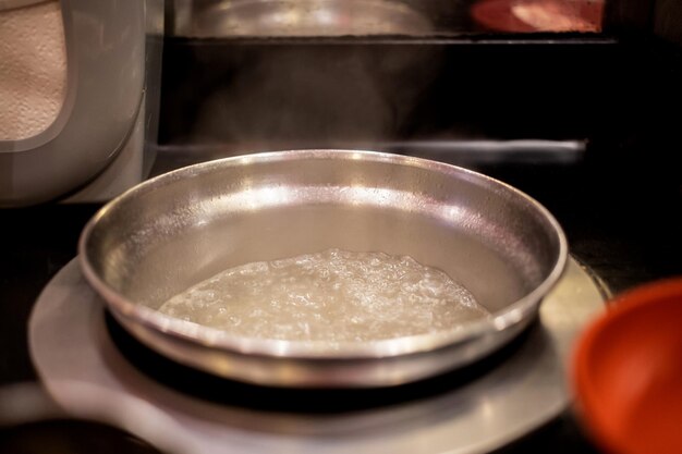 Foto prossimo piano della zuppa in ciotola