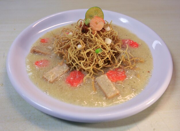 Photo close-up of soup served in bowl