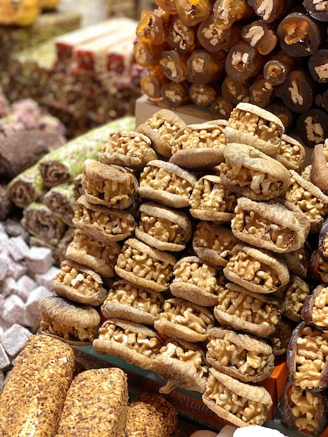 Photo close-up of stack of bread