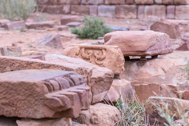 Foto prossimo piano del muro di pietra