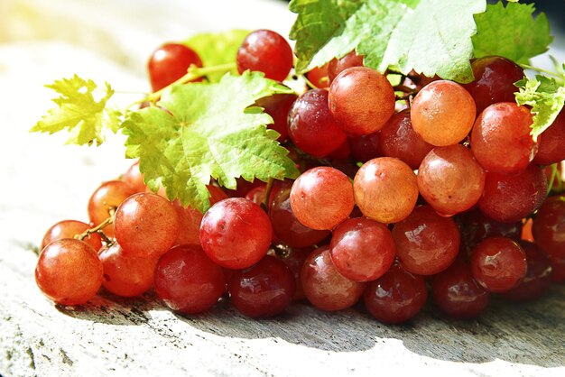 Foto close-up di fragole su tavola