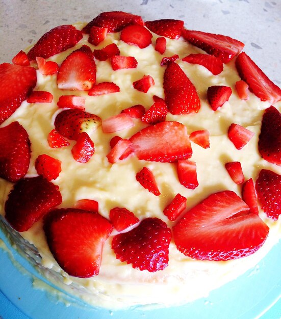 Foto close-up di una torta di fragole