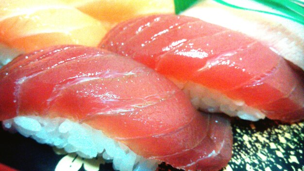 Photo close-up of sushi in plate