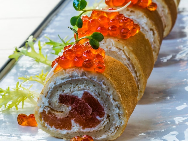 Photo close-up of sushi served on table