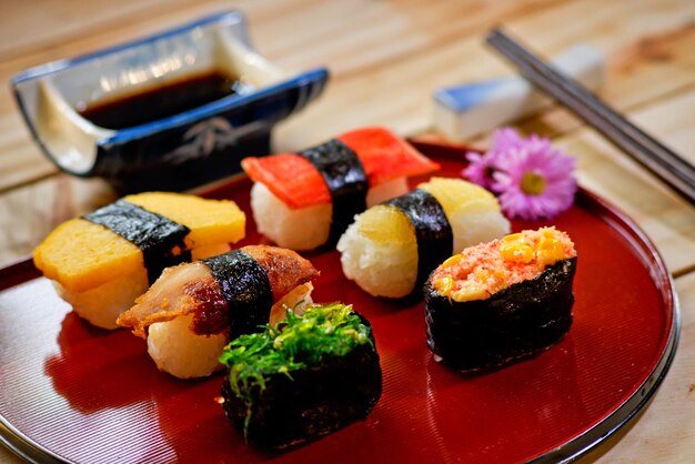 Photo close-up of sushi served on table