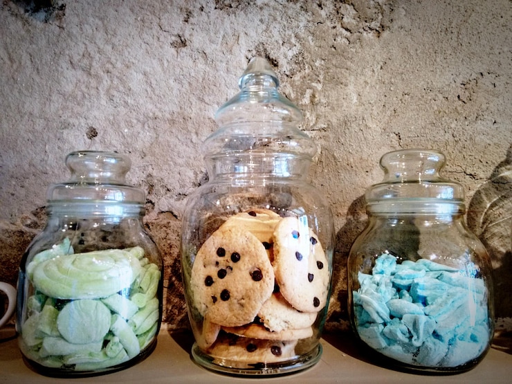 Photo close-up of sweet food in jar