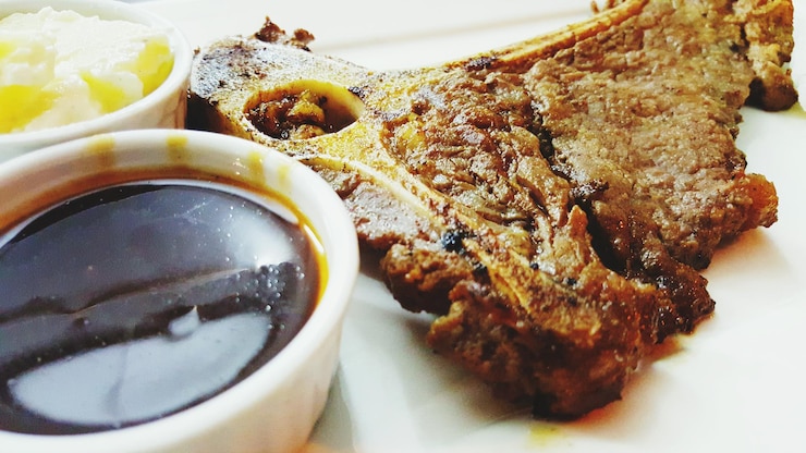 Photo close-up of t-bone steak