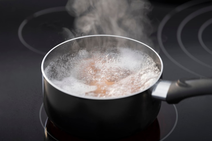 Photo 家のテーブルの上にあるお茶のカップのクローズアップ