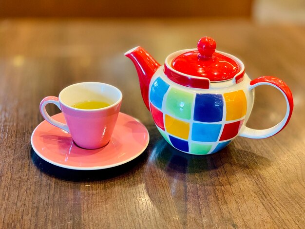 Photo close-up of tea cup on table