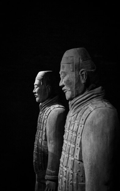 Photo close-up of terracotta soldiers at mausoleum of the first qin emperor