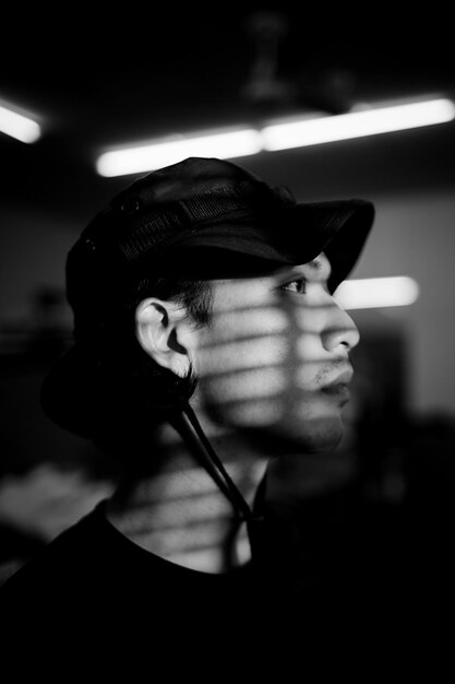 Photo close-up of thoughtful young man