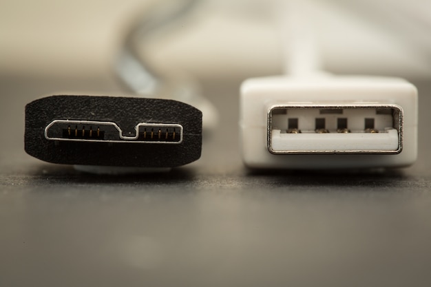 Close up of tip of USB and USB SS