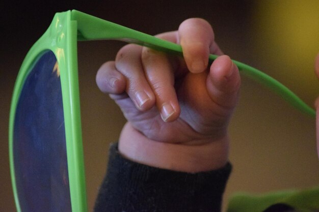 Photo close-up of toddler hand