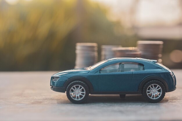 Photo close-up of toy car on road