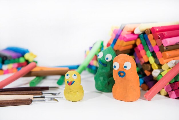 Photo close-up of toys on table