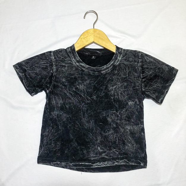 Close-up tshirt met ACID WASH of Sand Washed Effect Image Mockup