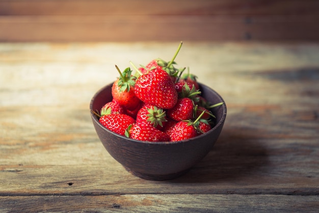 Close-up van aardbeien in een kom