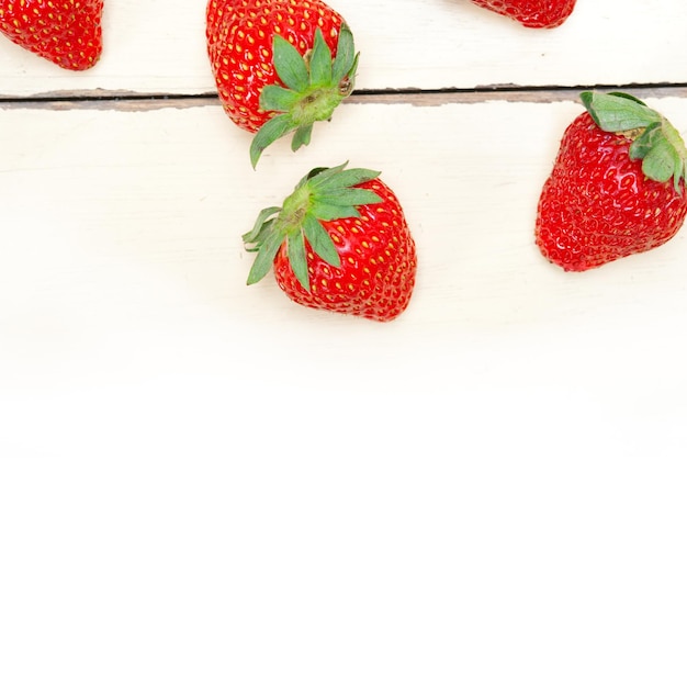 Close-up van aardbeien op tafel