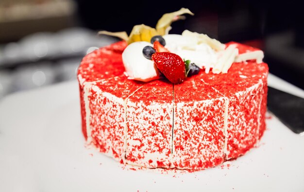 Close-up van aardbeienkoek