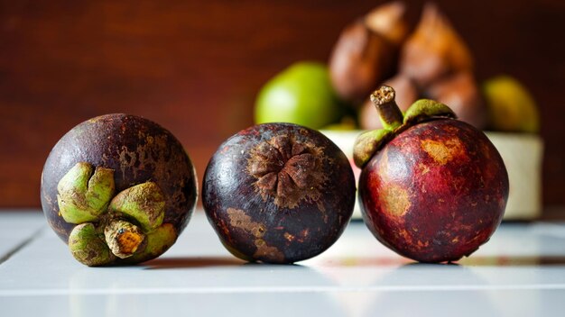 Foto close-up van appels op tafel