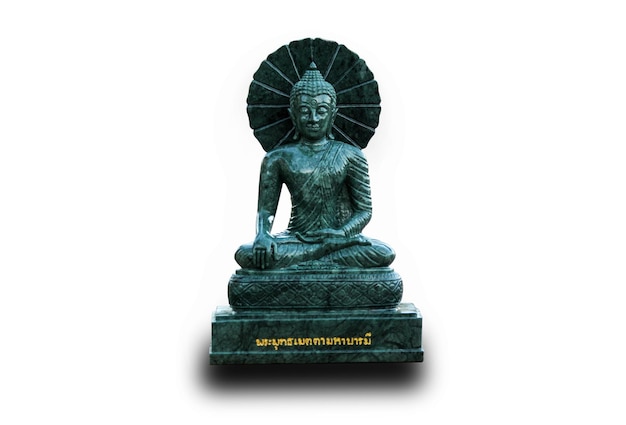 Close-up van Boeddha standbeeld tegen een witte achtergrond