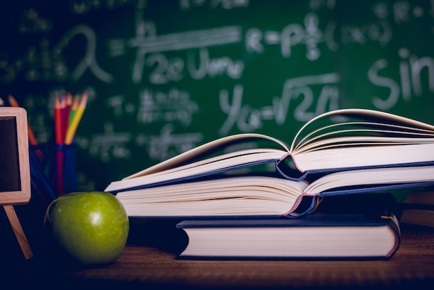 Close-up van boeken op tafel