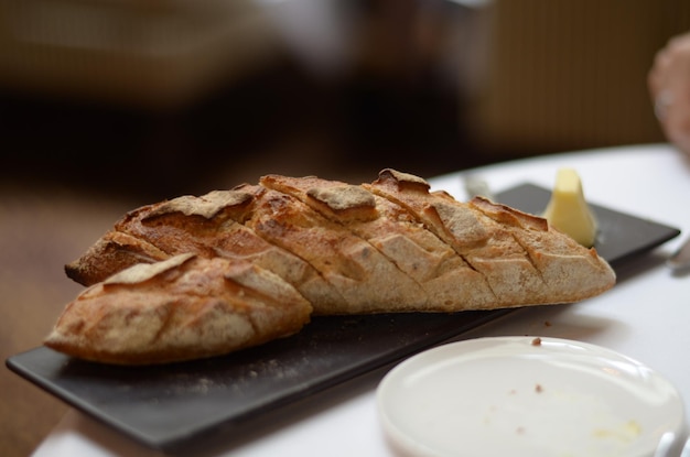 Close-up van brood op tafel